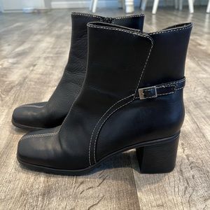 Black leather bootie